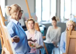 akrilik kursu eğitmenleri