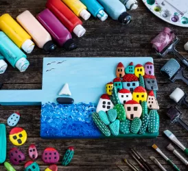 Taş Boyama Atölyesi